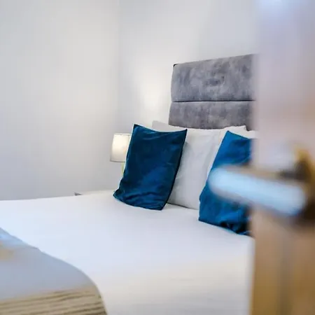 Windmill Suite- Modern 2 Bed 2 Bath With Concierge Perfect For Leisure, Business And Contractor By Dreamluxe Apartman *