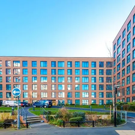 Windmill Suite- Modern 2 Bed 2 Bath With Concierge Perfect For Leisure, Business And Contractor By Dreamluxe Apartman